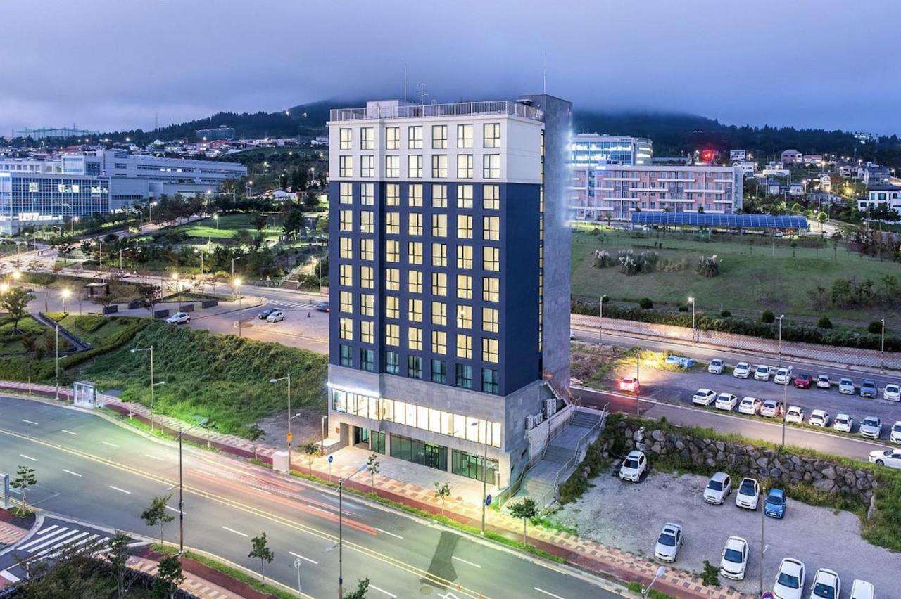 Jeju Pureun Hotel ซอกวีโพ ภายนอก รูปภาพ