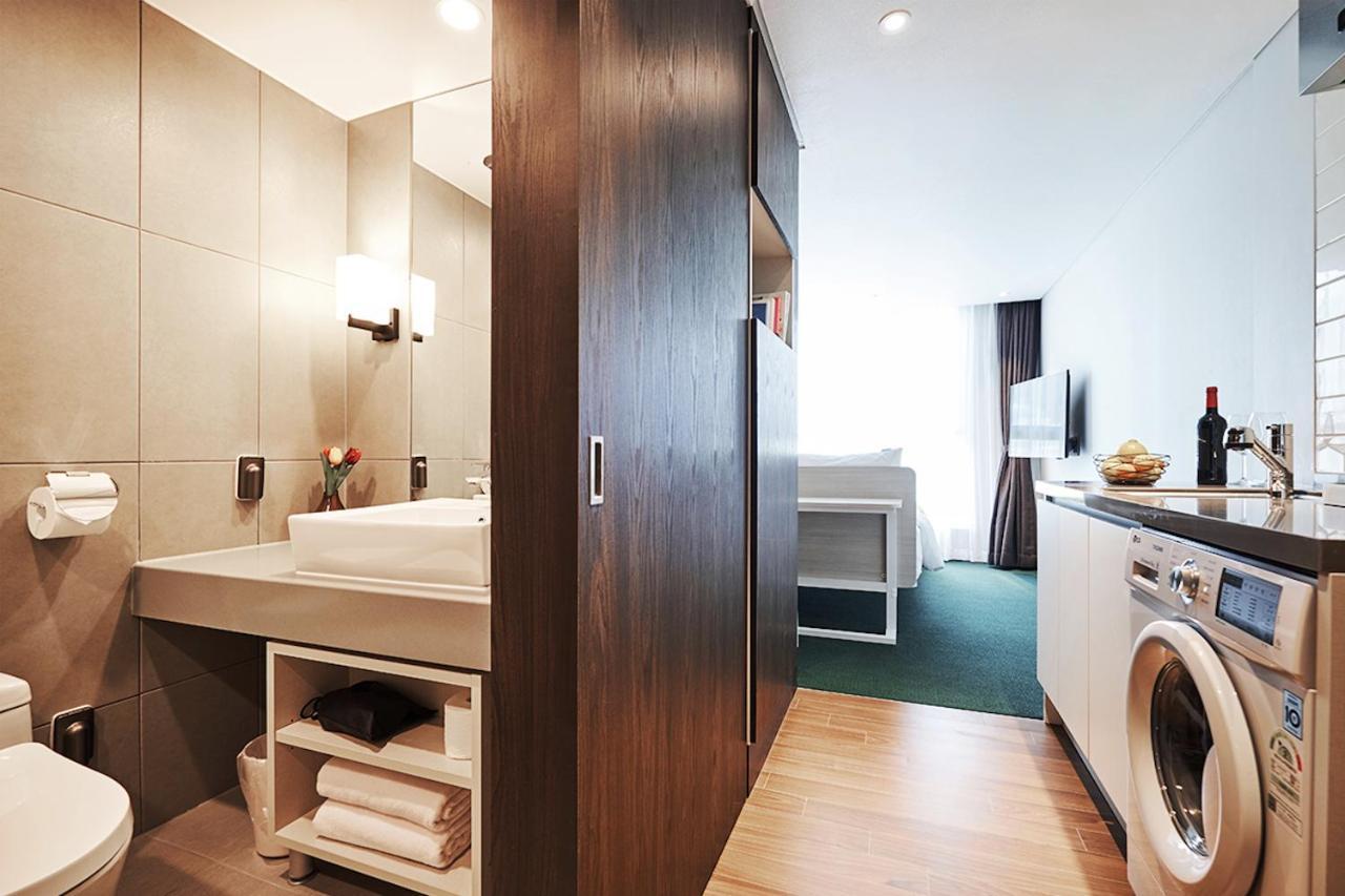 Jeju Pureun Hotel ซอกวีโพ ภายนอก รูปภาพ
