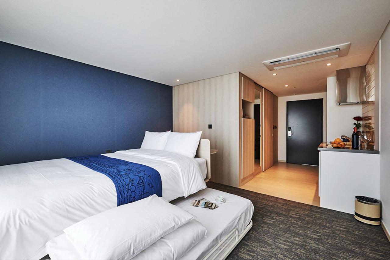 Jeju Pureun Hotel ซอกวีโพ ภายนอก รูปภาพ