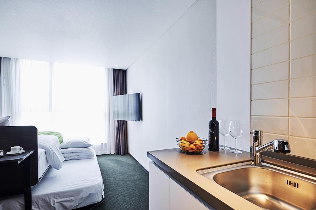 Jeju Pureun Hotel ซอกวีโพ ภายนอก รูปภาพ
