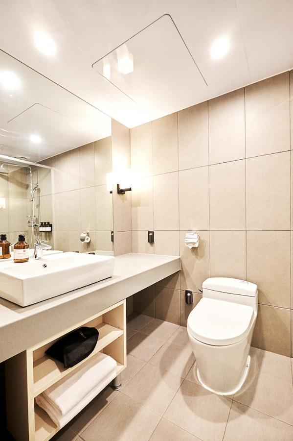 Jeju Pureun Hotel ซอกวีโพ ภายนอก รูปภาพ