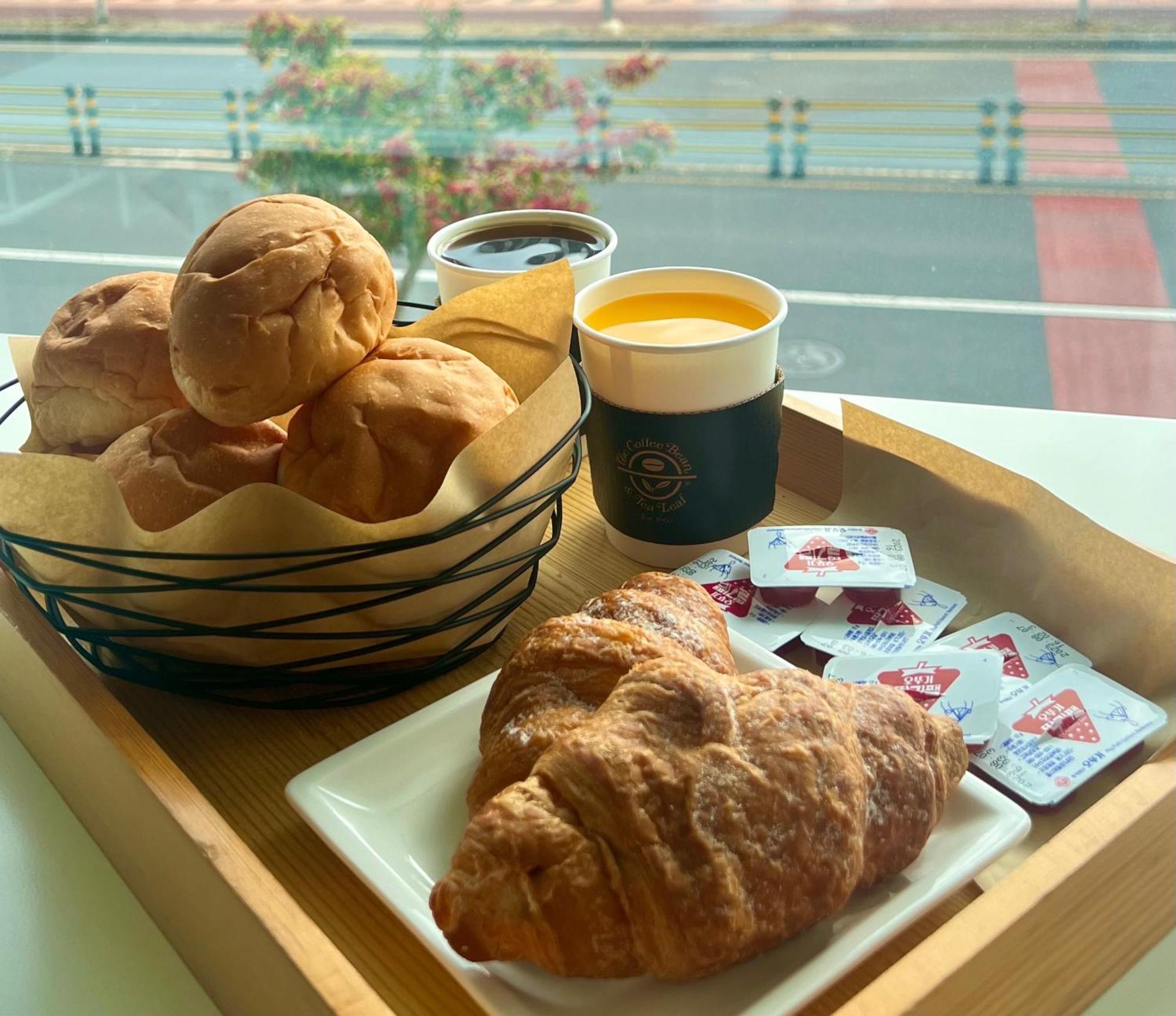Jeju Pureun Hotel ซอกวีโพ ภายนอก รูปภาพ